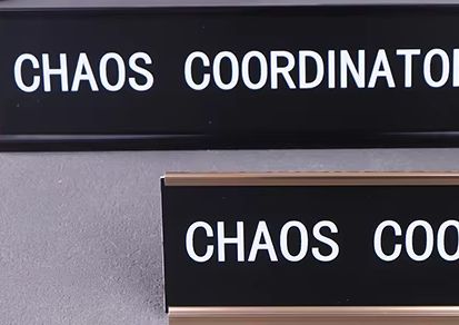 Woodworking Names - Sinal de mesa de escritório feminino